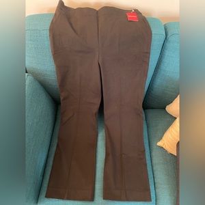 Spanx On-The-Go Kick Flare Pant, size LG